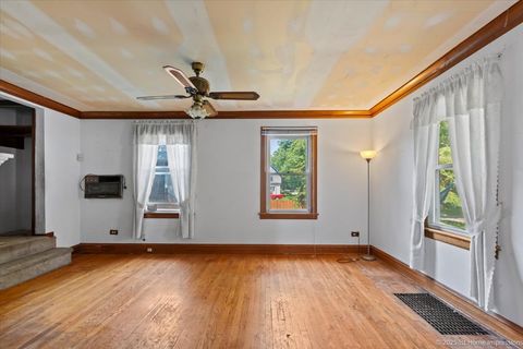 Tiny photo for 13346 Irving Avenue, Blue Island, IL 60406 (MLS # 12432179)