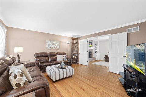 Tiny photo for 906 Sumter Court, Naperville, IL 60540 (MLS # 12568048)