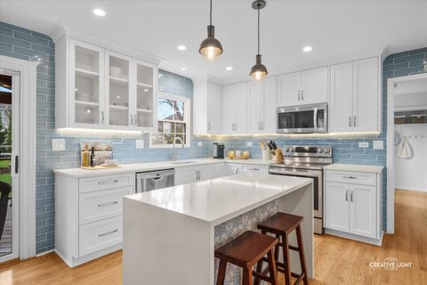 Tiny photo for 906 Sumter Court, Naperville, IL 60540 (MLS # 12568048)