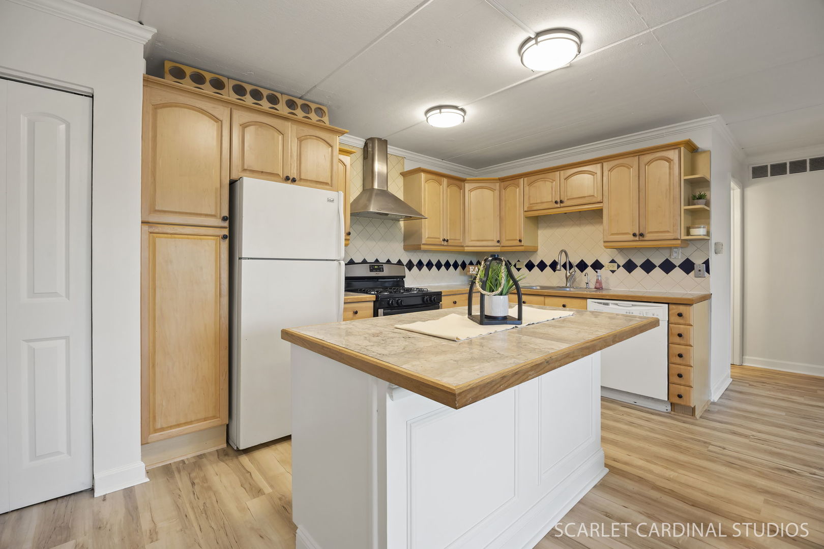 1133 Royal St George Drive 107