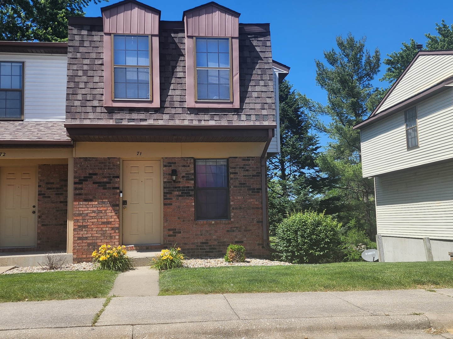 View Normal, IL 61761 townhome