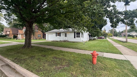 Photo of 33 S Aldine Street, Elgin, IL 60123 (MLS # 12764761)