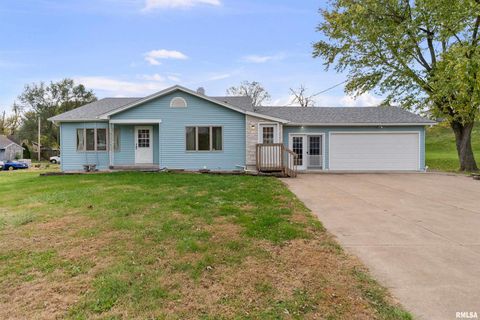 Photo of 4435 TELEGRAPH Road, Davenport, IA 52804 (MLS # QC4268908)