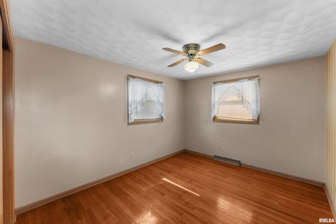 Tiny photo for 4435 TELEGRAPH Road, Davenport, IA 52804 (MLS # QC4268908)