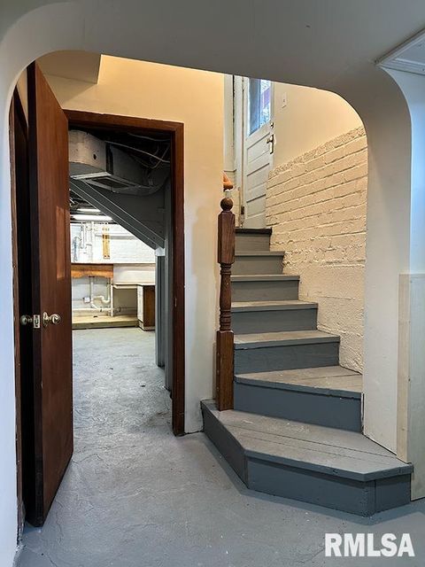 Tiny photo for 702 W CHERRY Street, Carbondale, IL 62901 (MLS # EB460747)