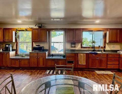 Tiny photo for 1934 County Road 315 E Road, Xenia, IL 62899 (MLS # EB460098)