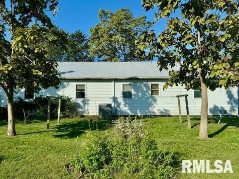 Tiny photo for 1934 County Road 315 E Road, Xenia, IL 62899 (MLS # EB460098)