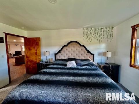 Tiny photo for 1934 County Road 315 E Road, Xenia, IL 62899 (MLS # EB460098)