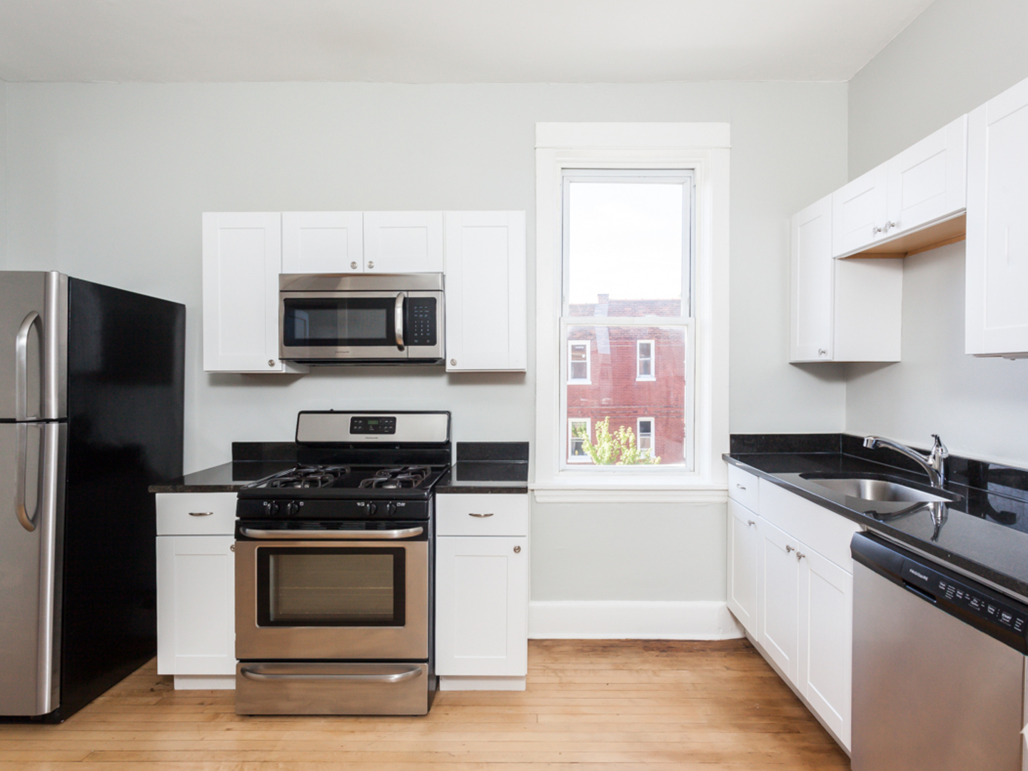 901 N Mozart Street 3