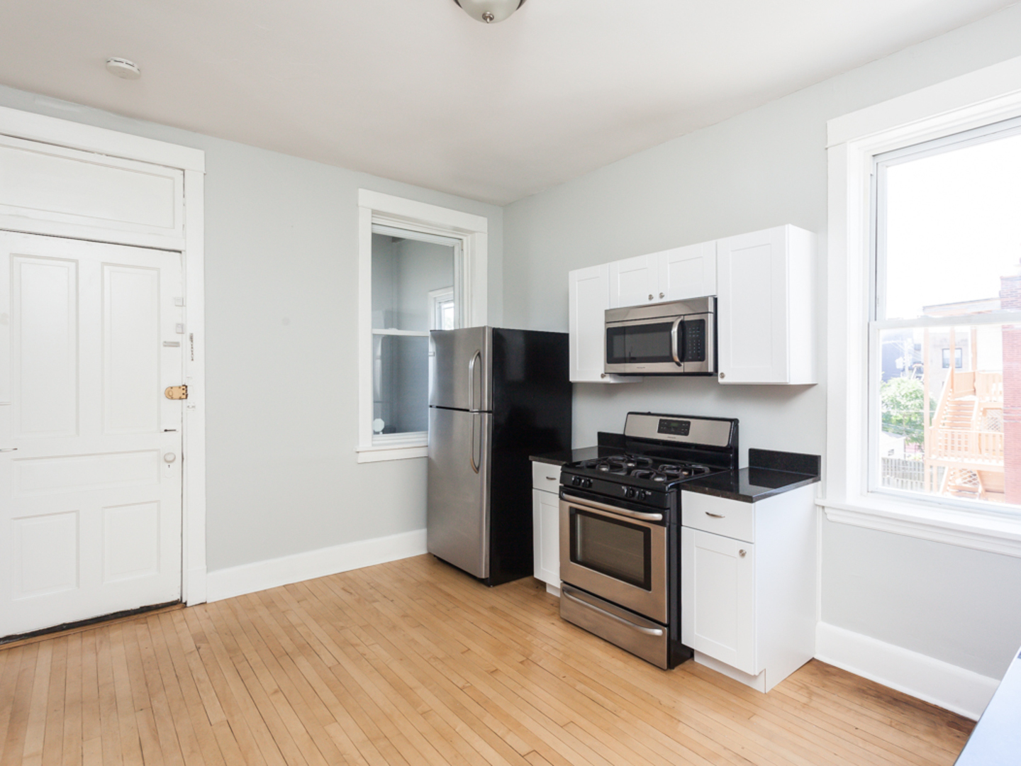 901 N Mozart Street 3