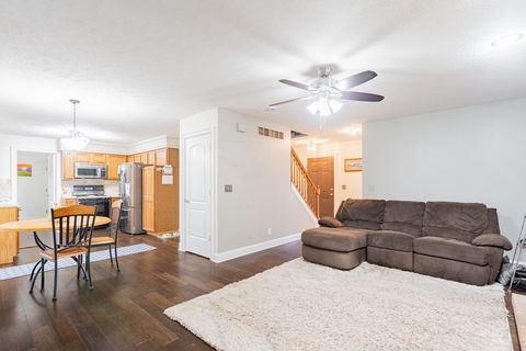 Tiny photo for 3 Harvest Court, Bloomington, IL 61704 (MLS # 12514165)