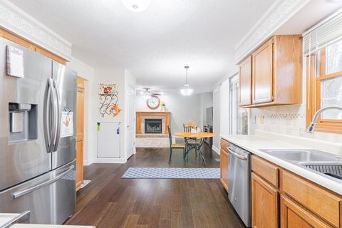 Tiny photo for 3 Harvest Court, Bloomington, IL 61704 (MLS # 12514165)