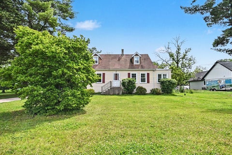 Tiny photo for 8901 Elm Avenue, Burr Ridge, IL 60527 (MLS # 12605510)