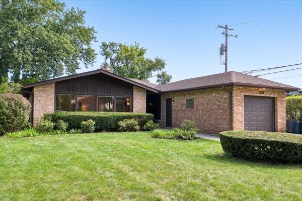 9617 KEYSTONE AVE, SKOKIE, IL 60076 - Image f66486d4e8dc7edd85a0f6fa2a0552f1/555647946
