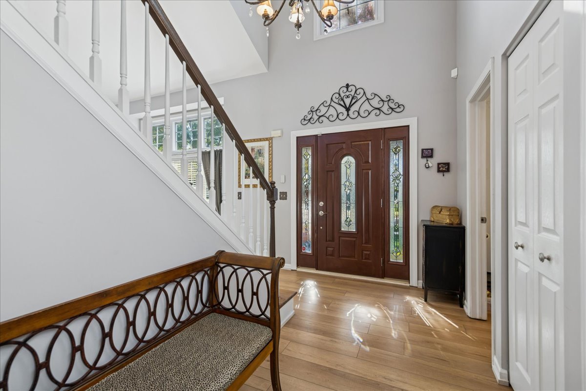 1529 Longmeadow Lane