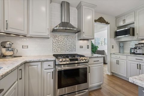 Tiny photo for 1529 Longmeadow Lane, Bartlett, IL 60103 (MLS # 12500478)