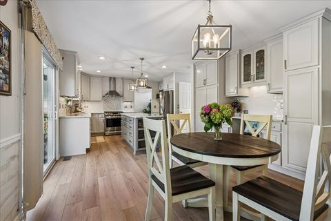 Tiny photo for 1529 Longmeadow Lane, Bartlett, IL 60103 (MLS # 12500478)