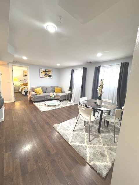 3039 W Belle Plaine Avenue GU2