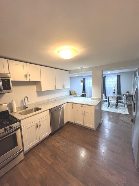 3039 W Belle Plaine Avenue GU2