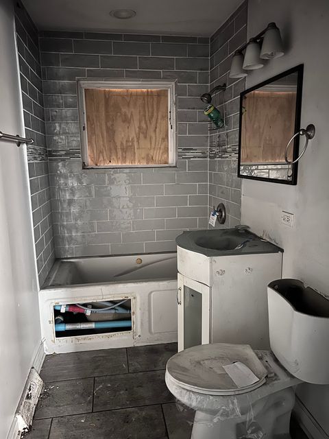 Tiny photo for 10235 S Oglesby Avenue, Chicago, IL 60617 (MLS # 12541508)