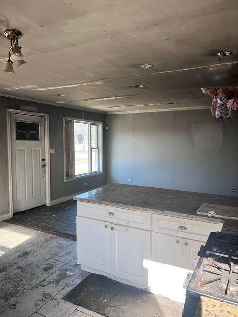 Tiny photo for 10235 S Oglesby Avenue, Chicago, IL 60617 (MLS # 12541508)