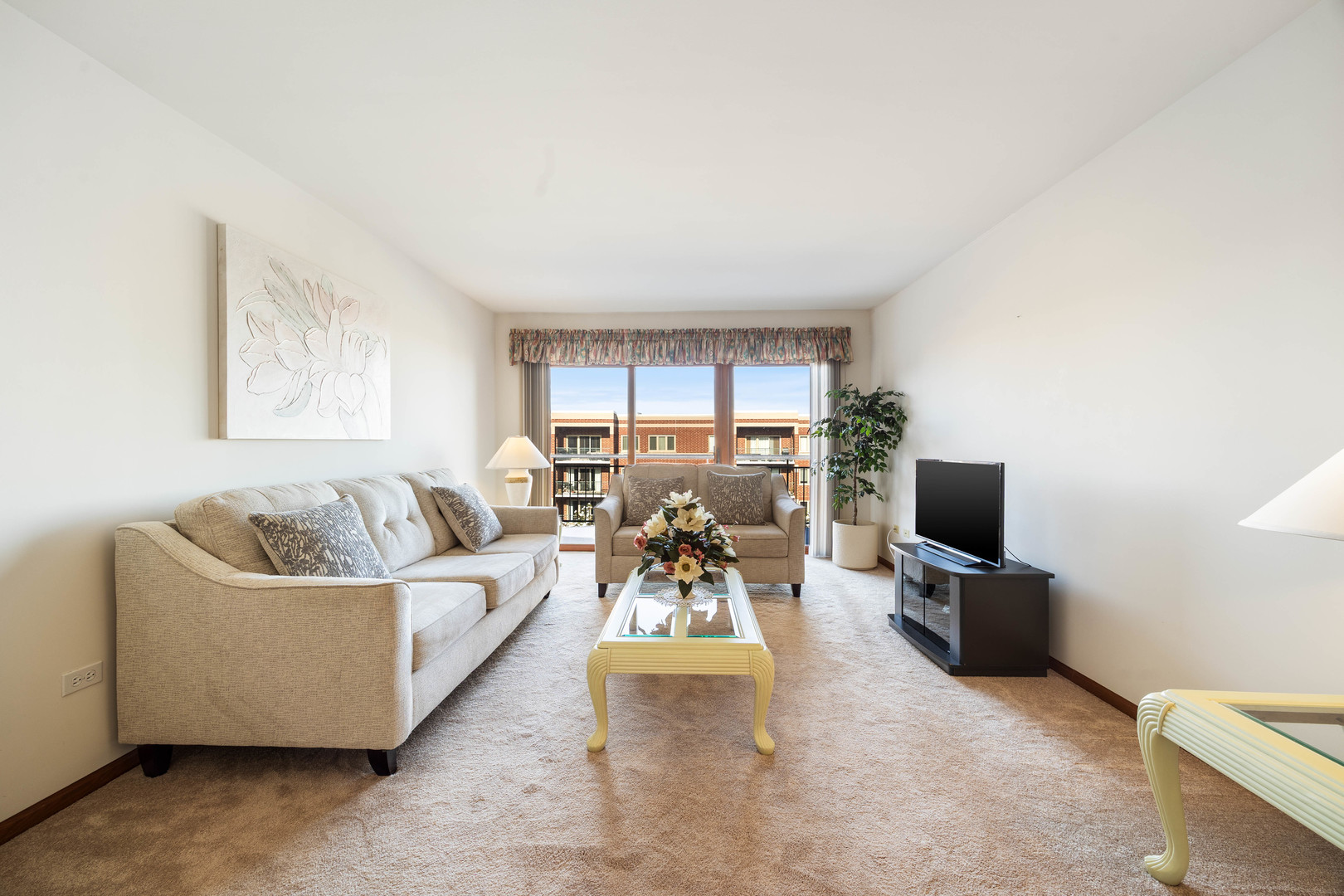 6461 W Warner Avenue 517