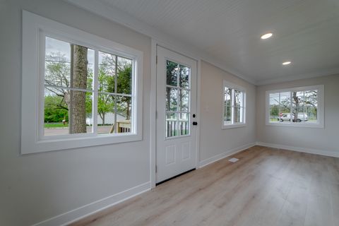 Tiny photo for 1008 S Lincoln Avenue, Aurora, IL 60505 (MLS # 12626395)