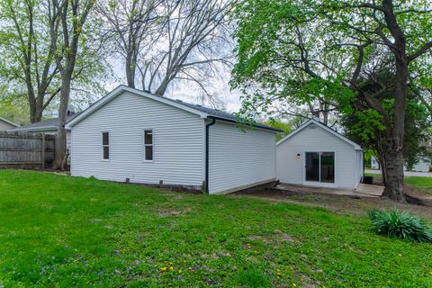 Tiny photo for 1008 S Lincoln Avenue, Aurora, IL 60505 (MLS # 12626395)