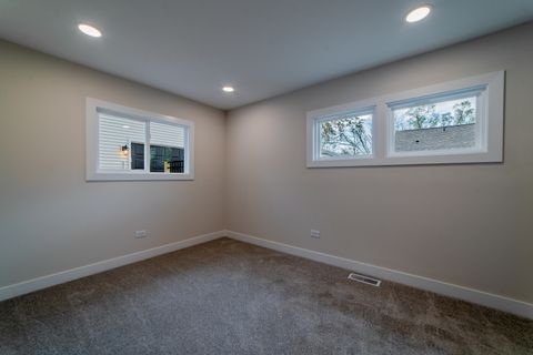 Tiny photo for 1008 S Lincoln Avenue, Aurora, IL 60505 (MLS # 12626395)