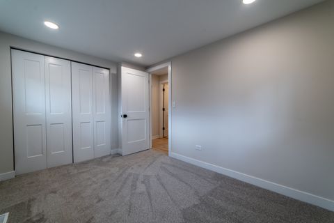 Tiny photo for 1008 S Lincoln Avenue, Aurora, IL 60505 (MLS # 12626395)