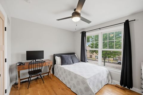 Tiny photo for 118 N 11th Avenue, St. Charles, IL 60174 (MLS # 12662584)