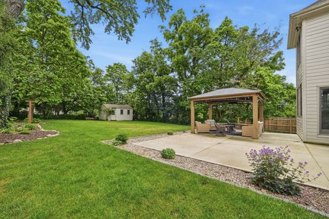 Tiny photo for 118 N 11th Avenue, St. Charles, IL 60174 (MLS # 12662584)