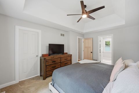 Tiny photo for 118 N 11th Avenue, St. Charles, IL 60174 (MLS # 12662584)