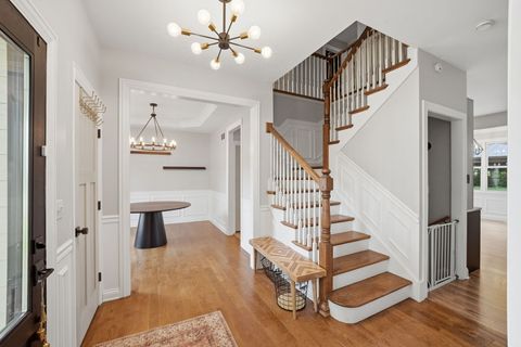 Tiny photo for 118 N 11th Avenue, St. Charles, IL 60174 (MLS # 12662584)