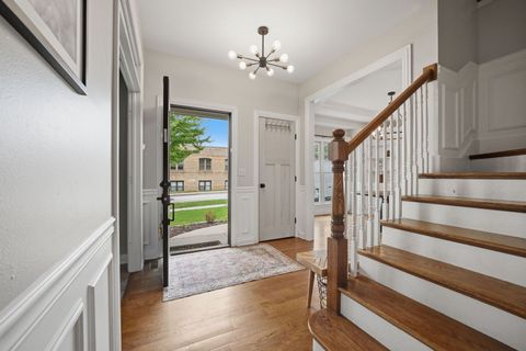 Tiny photo for 118 N 11th Avenue, St. Charles, IL 60174 (MLS # 12662584)