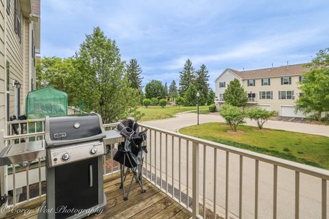 Tiny photo for 4062 POMPTON Avenue, Elgin, IL 60124 (MLS # 12694387)