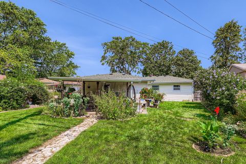 Tiny photo for 963 S Fletcher Drive, Wheeling, IL 60090 (MLS # 12434256)