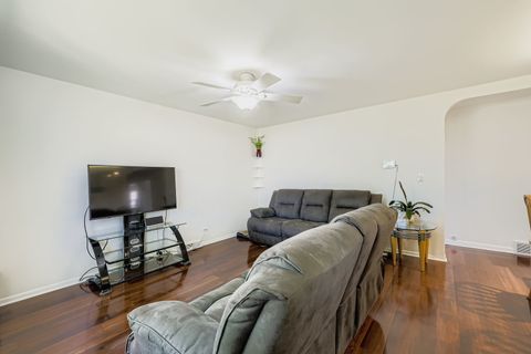 Tiny photo for 963 S Fletcher Drive, Wheeling, IL 60090 (MLS # 12434256)