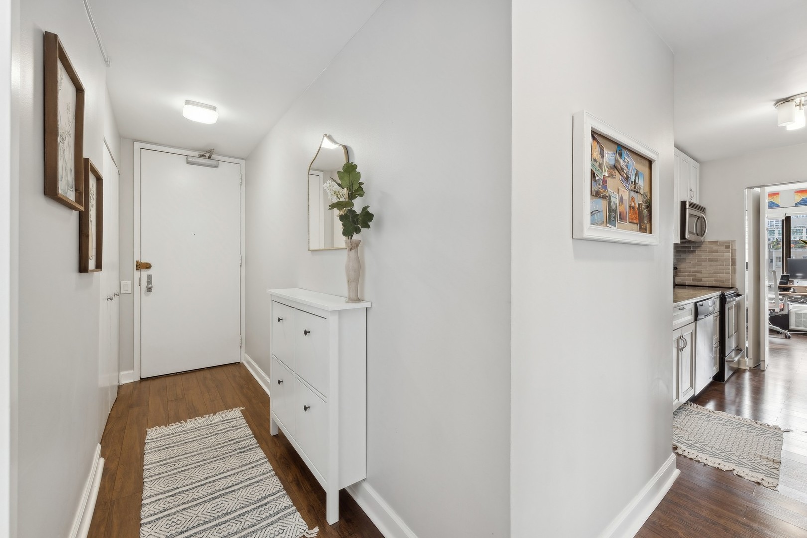 30 E Huron Street 1304