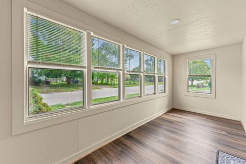 Tiny photo for 571 Warren Avenue, Belvidere, IL 61008 (MLS # 12480605)