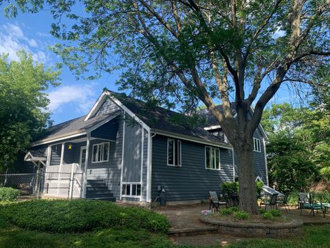 Tiny photo for 521 N Sharon Drive, Woodstock, IL 60098 (MLS # 12554498)