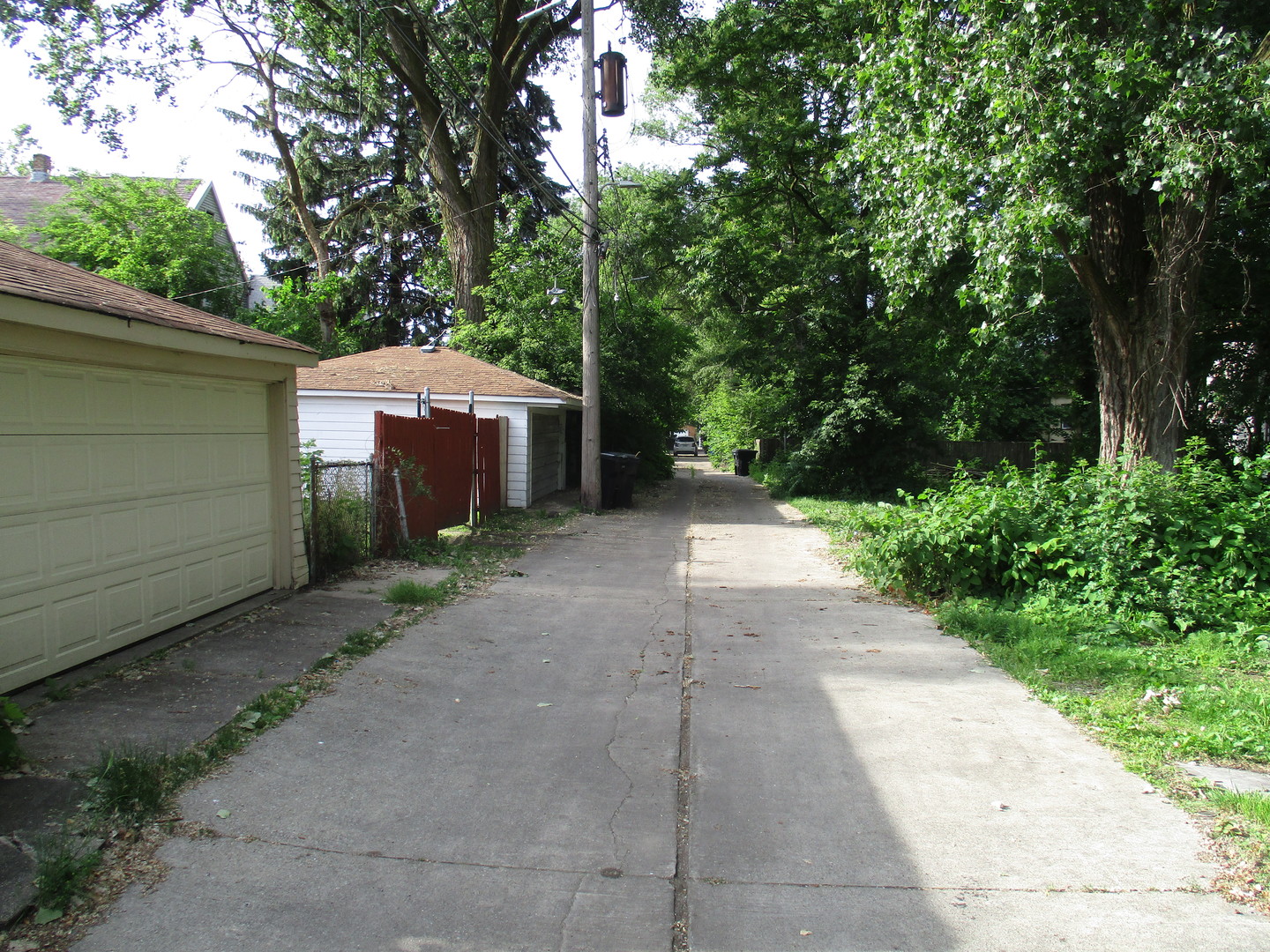 8238 S Manistee Avenue