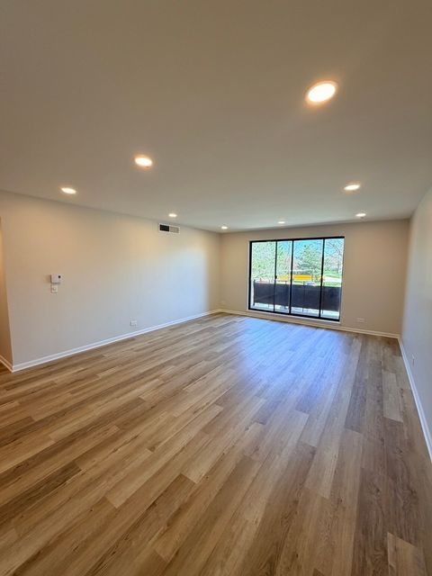 Tiny photo for 720 Wellington Avenue #219, Elk Grove Village, IL 60007 (MLS # 12614888)