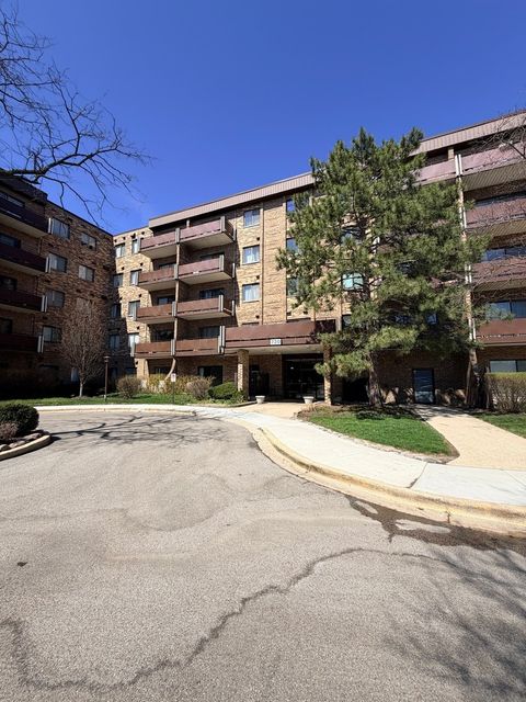 Tiny photo for 720 Wellington Avenue #219, Elk Grove Village, IL 60007 (MLS # 12614888)