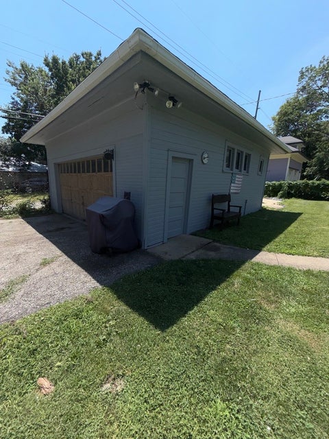 Tiny photo for 451 W Macon Street, Decatur, IL 62522 (MLS # 12704582)