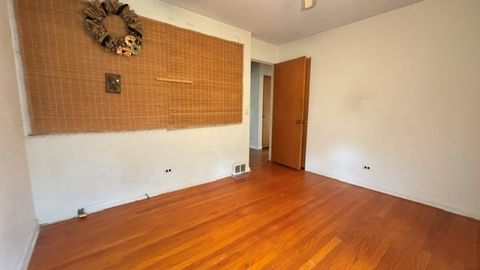 Tiny photo for Glen Ellyn, IL 60137 (MLS # 12615036)