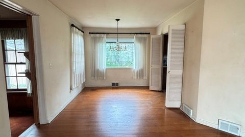 Tiny photo for Glen Ellyn, IL 60137 (MLS # 12615036)