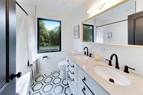 Tiny photo for 901 Locust Road, Wilmette, IL 60091 (MLS # 12762874)