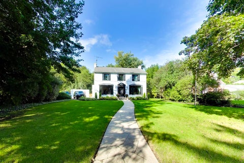 Tiny photo for 901 Locust Road, Wilmette, IL 60091 (MLS # 12762874)