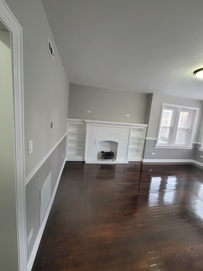 7703 S East End Avenue